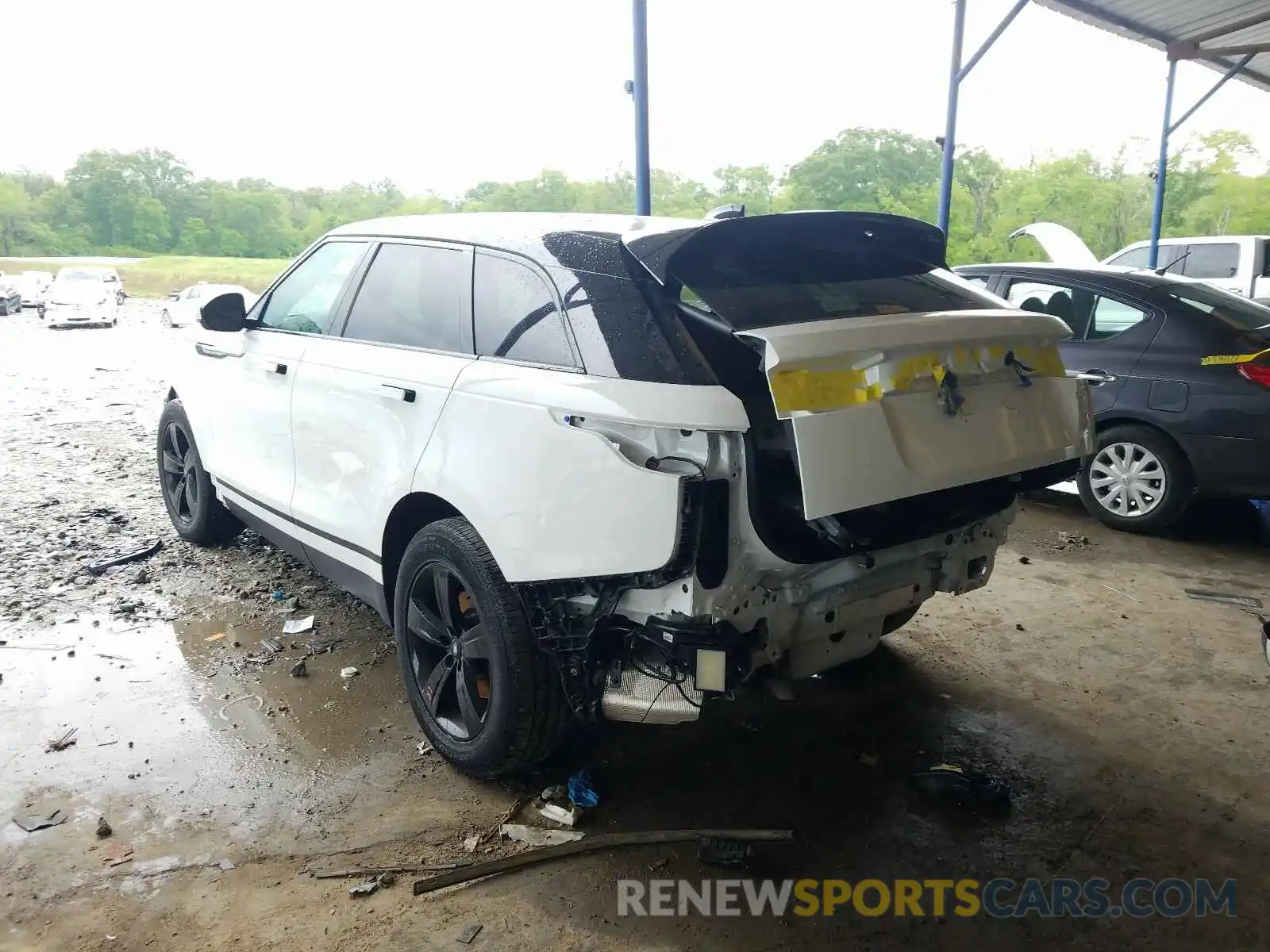 3 Photograph of a damaged car SALYB2EX2LA268683 LAND ROVER RANGEROVER 2020