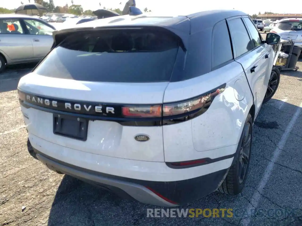 4 Photograph of a damaged car SALYB2EX2LA290330 LAND ROVER RANGEROVER 2020