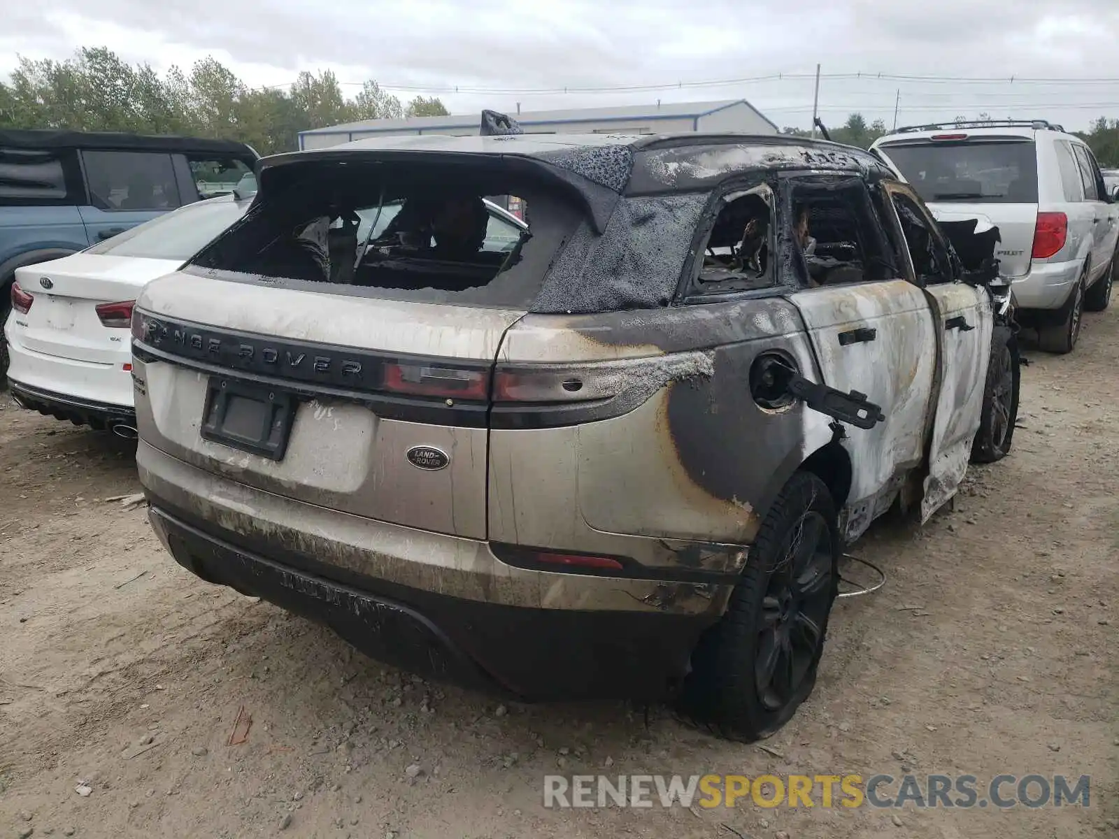 4 Photograph of a damaged car SALYB2EX3LA243520 LAND ROVER RANGEROVER 2020