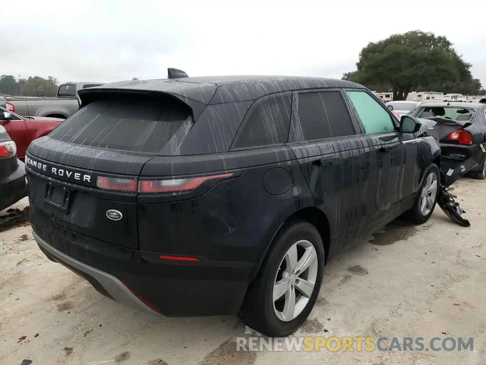 4 Photograph of a damaged car SALYB2EX4LA256017 LAND ROVER RANGEROVER 2020