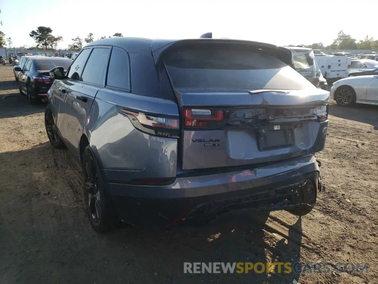 3 Photograph of a damaged car SALYB2EX4LA294797 LAND ROVER RANGEROVER 2020