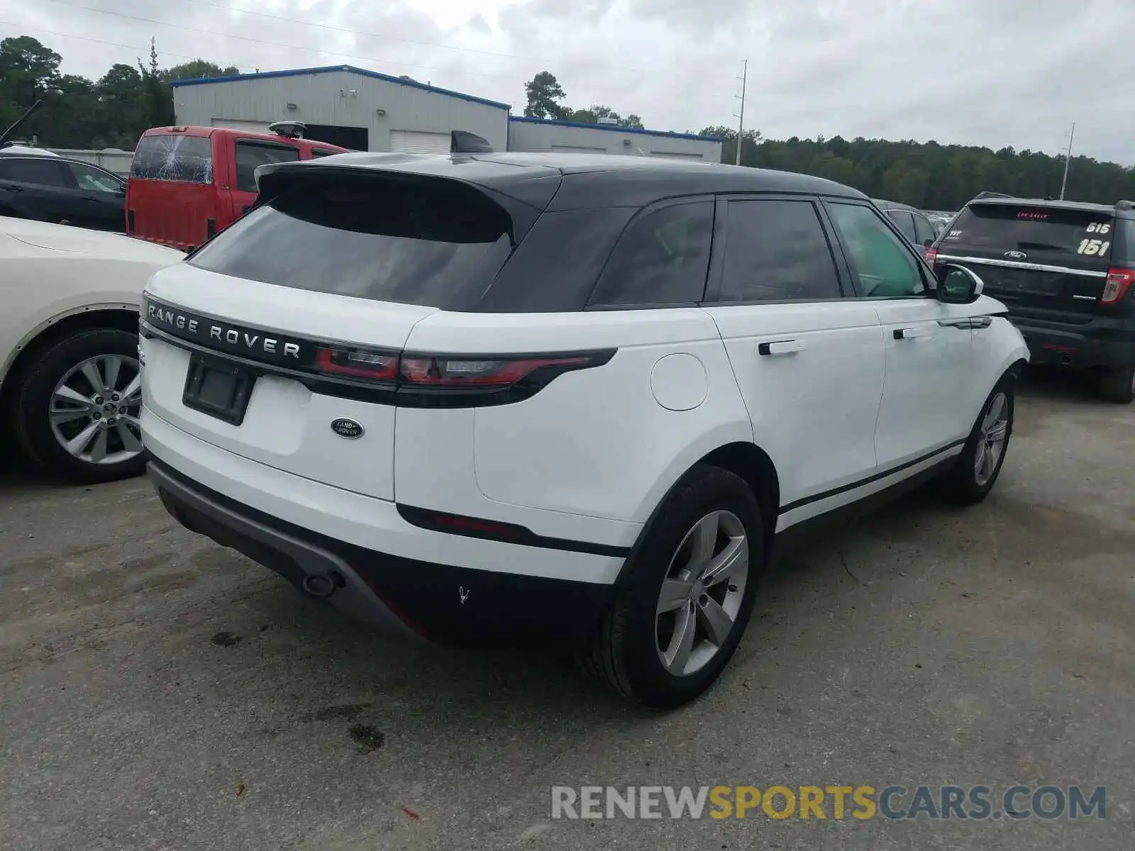 4 Photograph of a damaged car SALYB2EX6LA269822 LAND ROVER RANGEROVER 2020