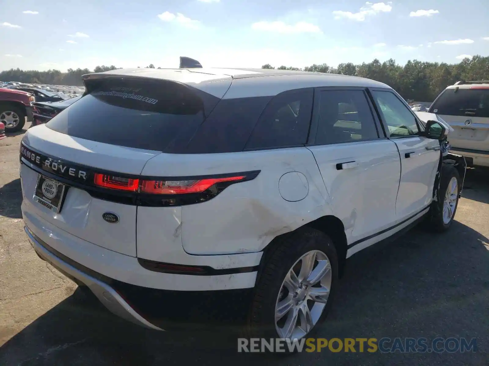 4 Photograph of a damaged car SALYB2EX6LA290184 LAND ROVER RANGEROVER 2020