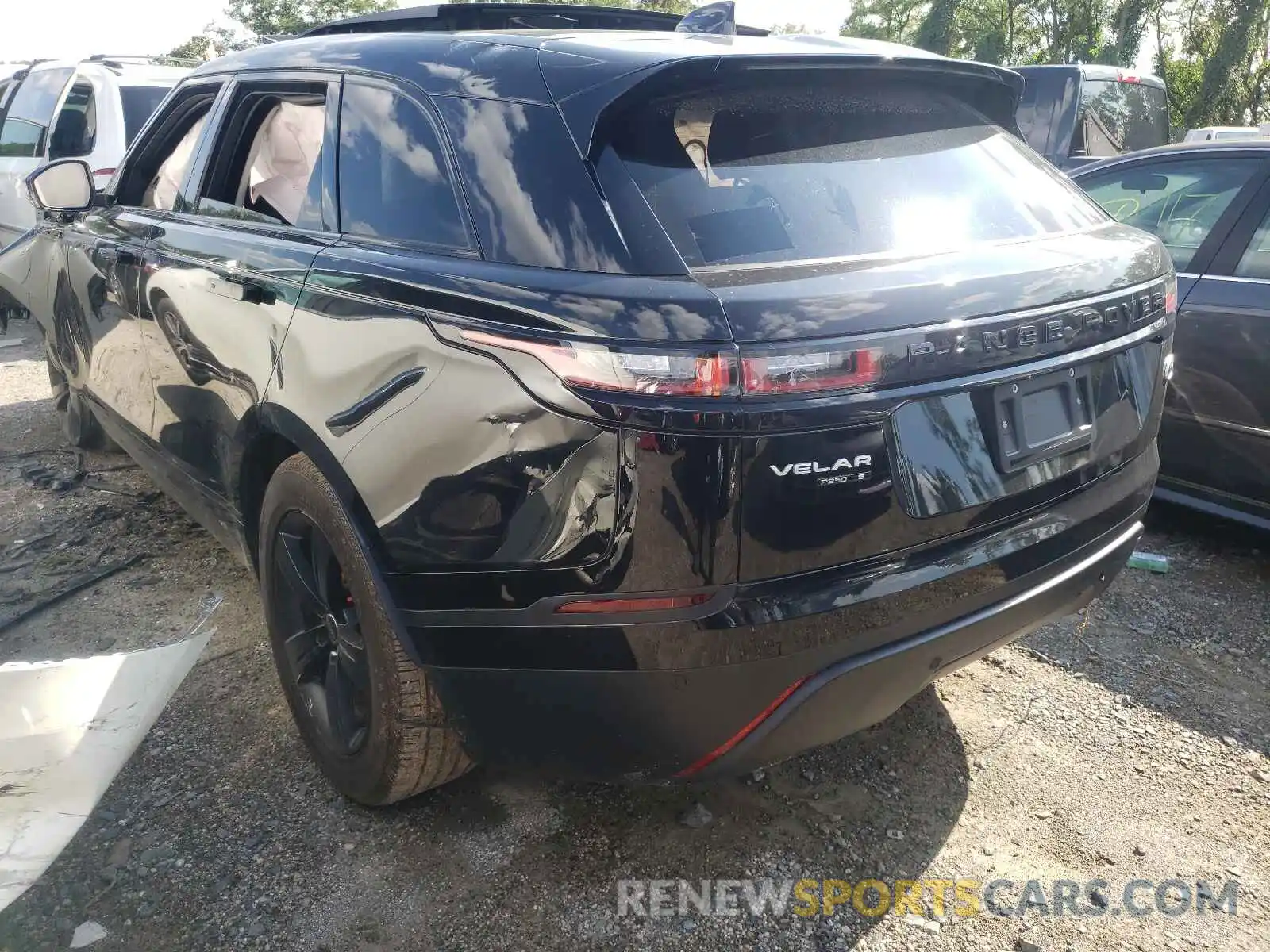 3 Photograph of a damaged car SALYB2EX7LA251233 LAND ROVER RANGEROVER 2020