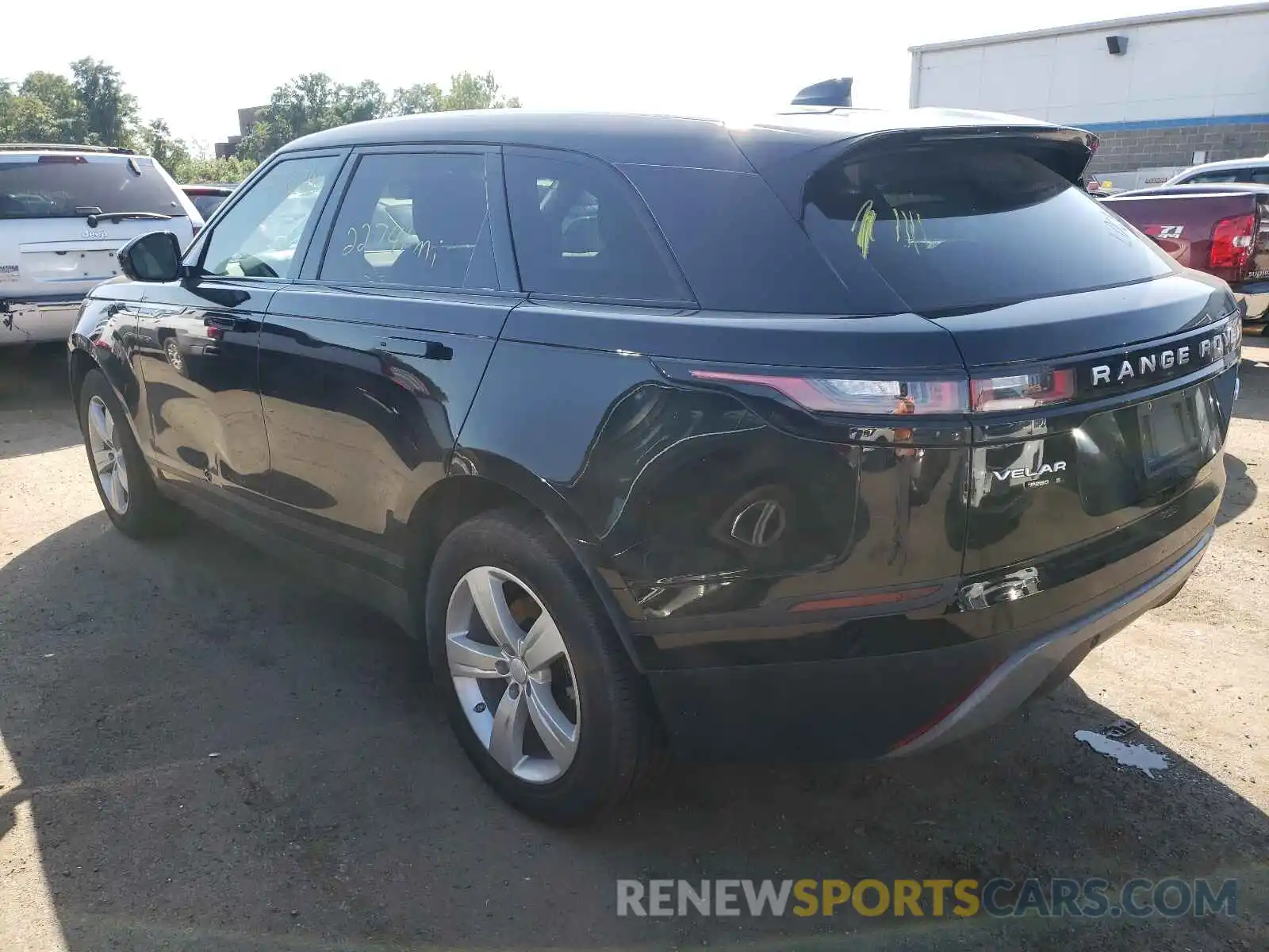 3 Photograph of a damaged car SALYB2EX8LA252732 LAND ROVER RANGEROVER 2020