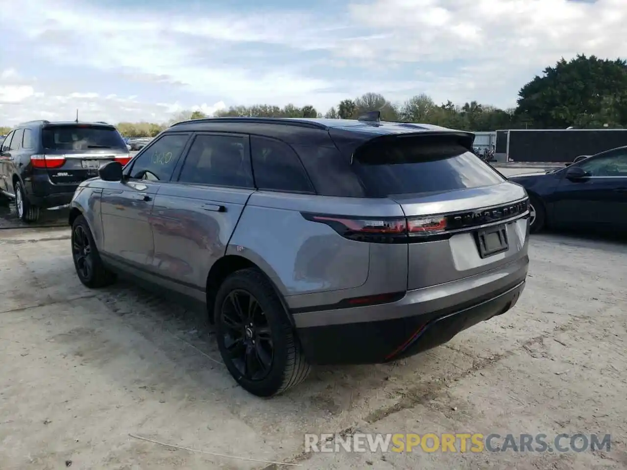 3 Photograph of a damaged car SALYB2EX8LA277369 LAND ROVER RANGEROVER 2020