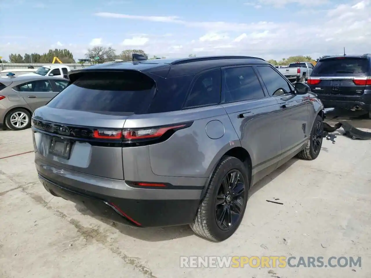 4 Photograph of a damaged car SALYB2EX8LA277369 LAND ROVER RANGEROVER 2020