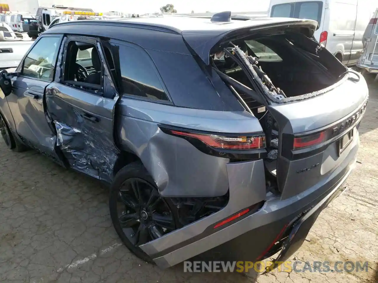 9 Photograph of a damaged car SALYB2EXXLA238654 LAND ROVER RANGEROVER 2020