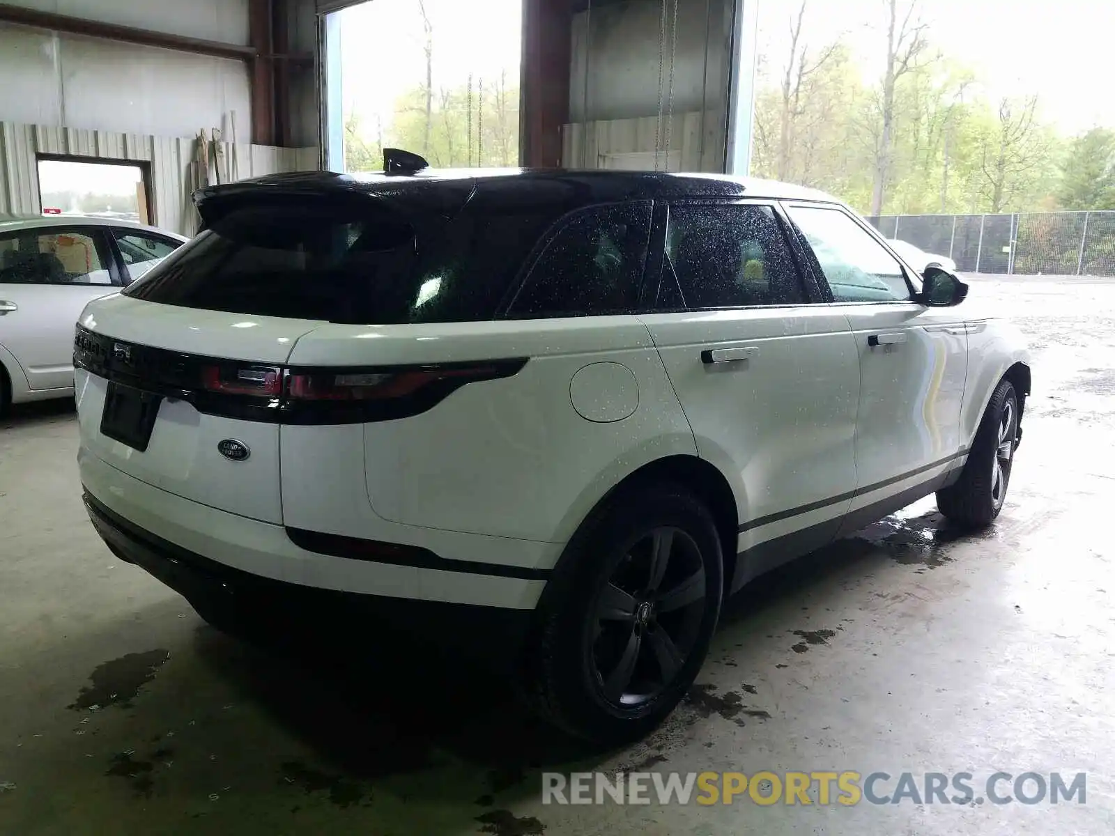 4 Photograph of a damaged car SALYB2EXXLA246026 LAND ROVER RANGEROVER 2020