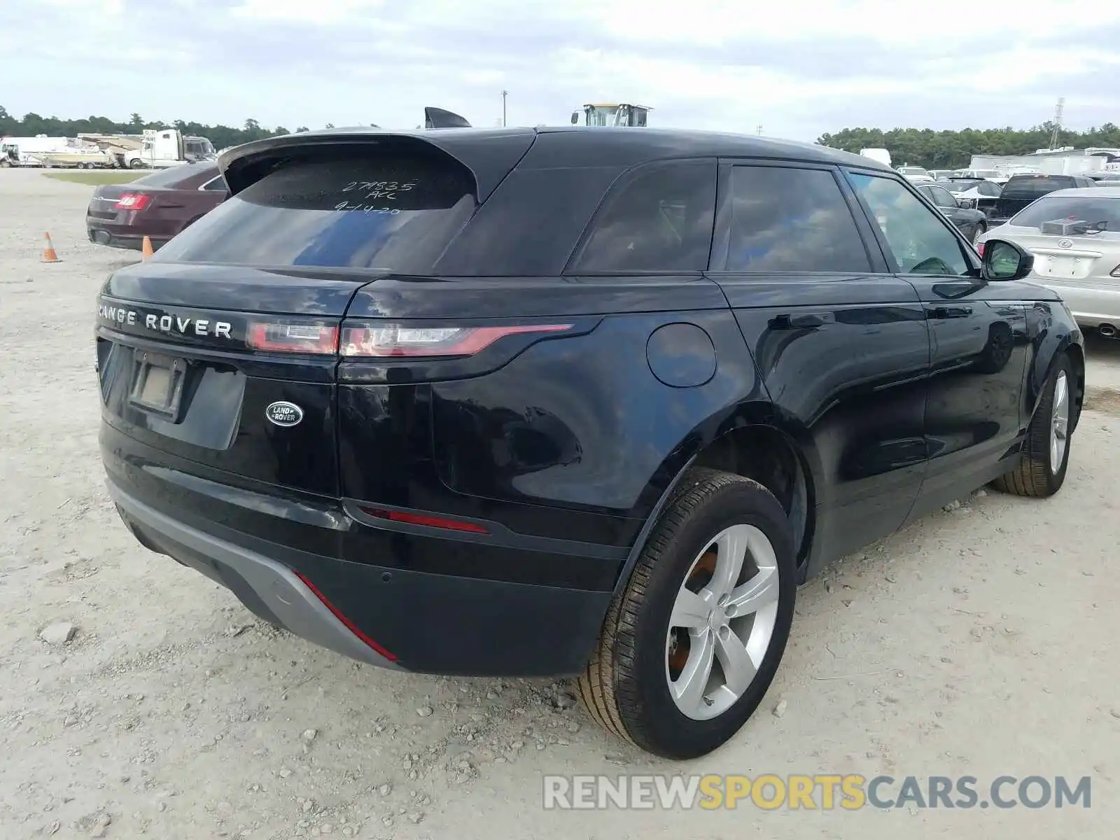 4 Photograph of a damaged car SALYB2EXXLA258323 LAND ROVER RANGEROVER 2020