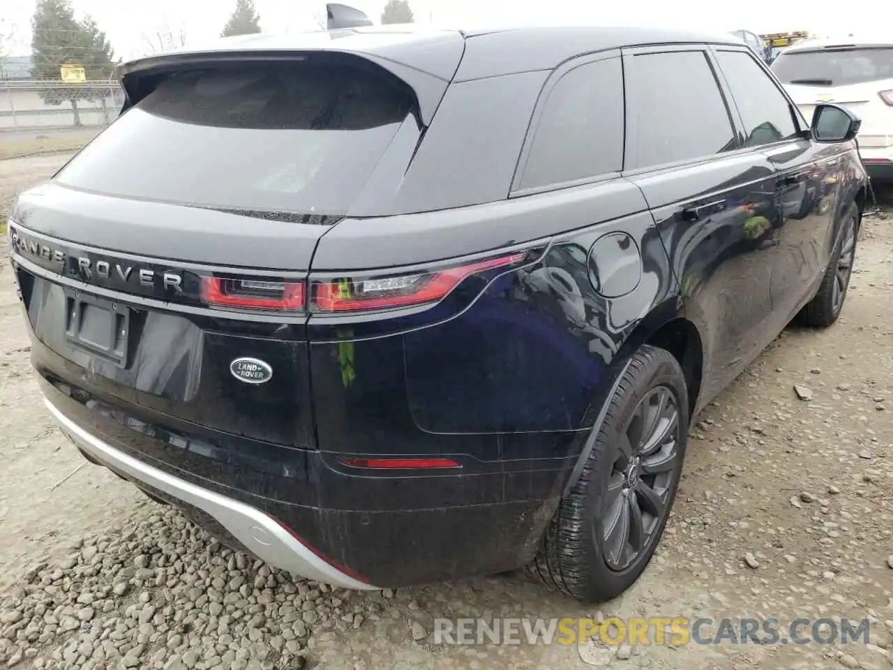 4 Photograph of a damaged car SALYK2EX0LA278371 LAND ROVER RANGEROVER 2020