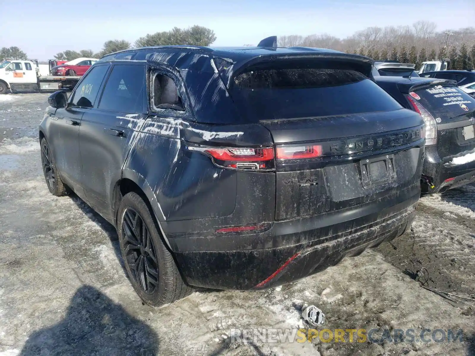 3 Photograph of a damaged car SALYK2EX1LA239305 LAND ROVER RANGEROVER 2020