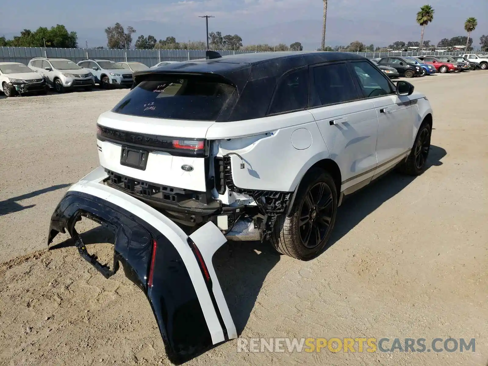 4 Photograph of a damaged car SALYK2EX1LA261949 LAND ROVER RANGEROVER 2020