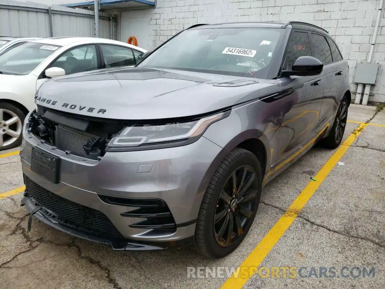 2 Photograph of a damaged car SALYK2EX1LA285300 LAND ROVER RANGEROVER 2020