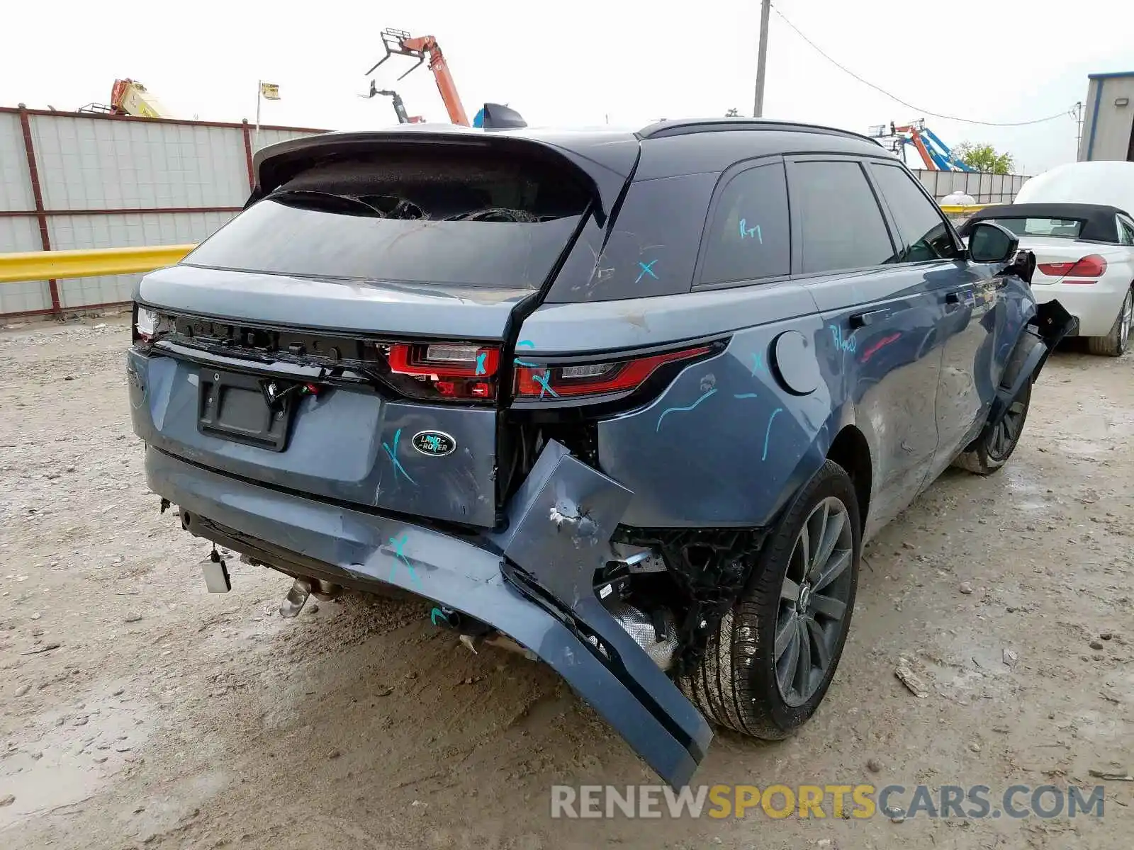 4 Photograph of a damaged car SALYK2EX2LA246487 LAND ROVER RANGEROVER 2020