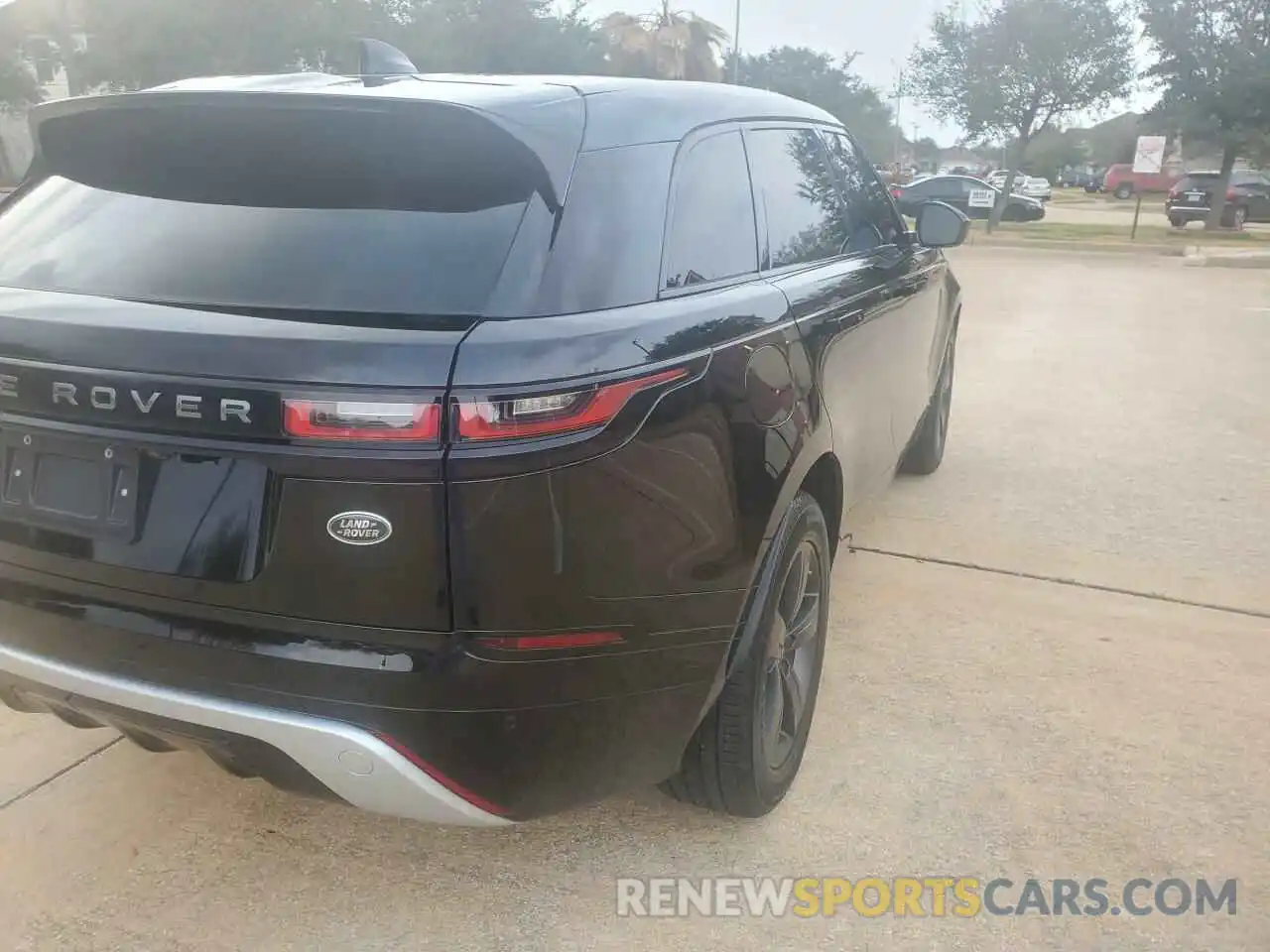 4 Photograph of a damaged car SALYK2EX2LA253956 LAND ROVER RANGEROVER 2020