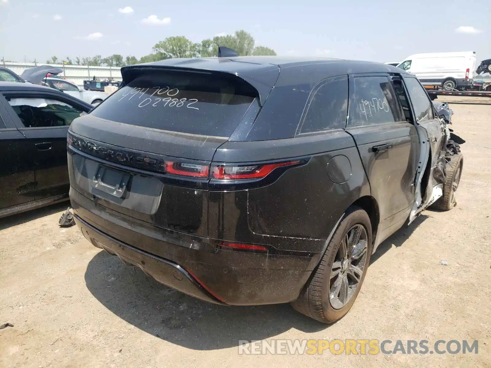 4 Photograph of a damaged car SALYK2EX3LA245073 LAND ROVER RANGEROVER 2020