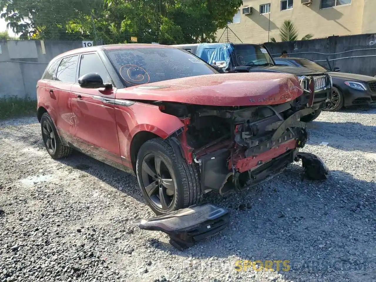 1 Photograph of a damaged car SALYK2EX4LA253182 LAND ROVER RANGEROVER 2020