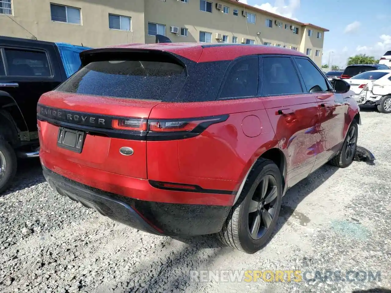 4 Photograph of a damaged car SALYK2EX4LA253182 LAND ROVER RANGEROVER 2020