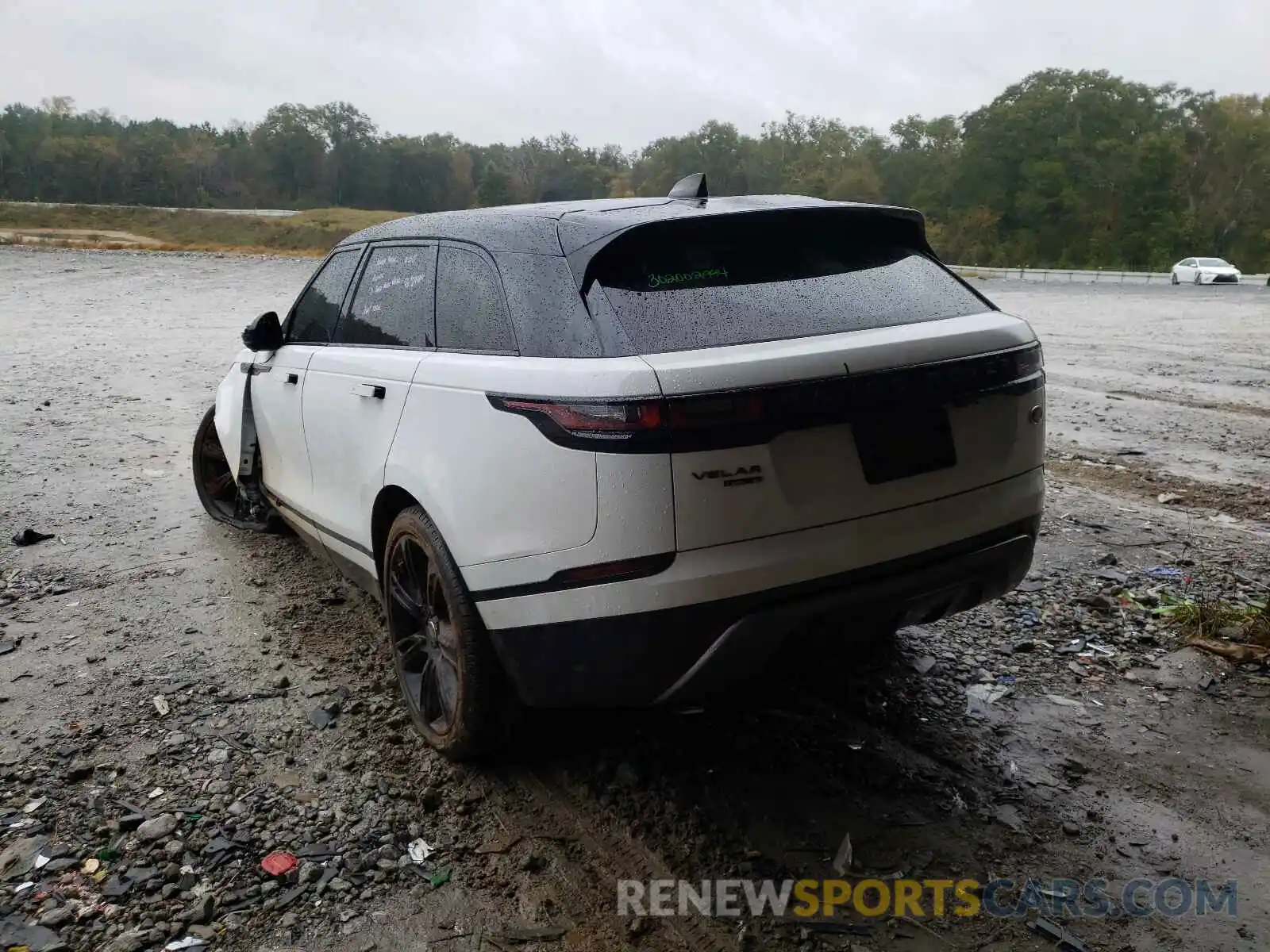 3 Photograph of a damaged car SALYK2EX4LA267549 LAND ROVER RANGEROVER 2020