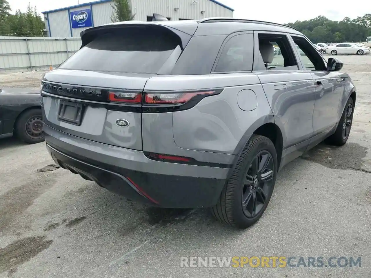 4 Photograph of a damaged car SALYK2EX4LA285758 LAND ROVER RANGEROVER 2020