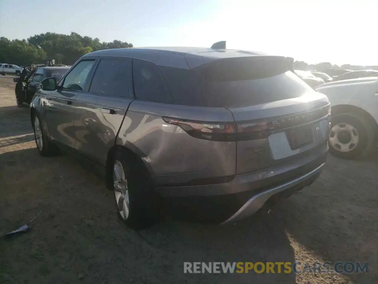 3 Photograph of a damaged car SALYK2EX5LA259377 LAND ROVER RANGEROVER 2020