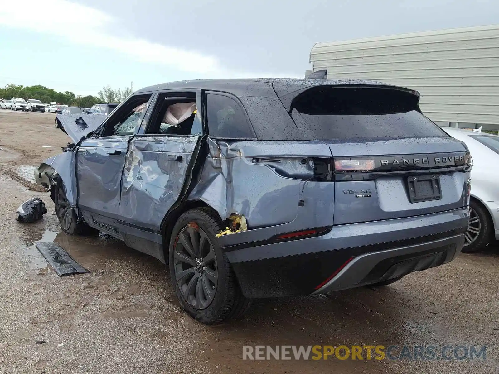 3 Photograph of a damaged car SALYK2EX5LA262280 LAND ROVER RANGEROVER 2020