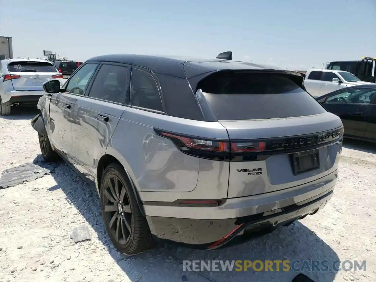 3 Photograph of a damaged car SALYK2EX5LA266751 LAND ROVER RANGEROVER 2020