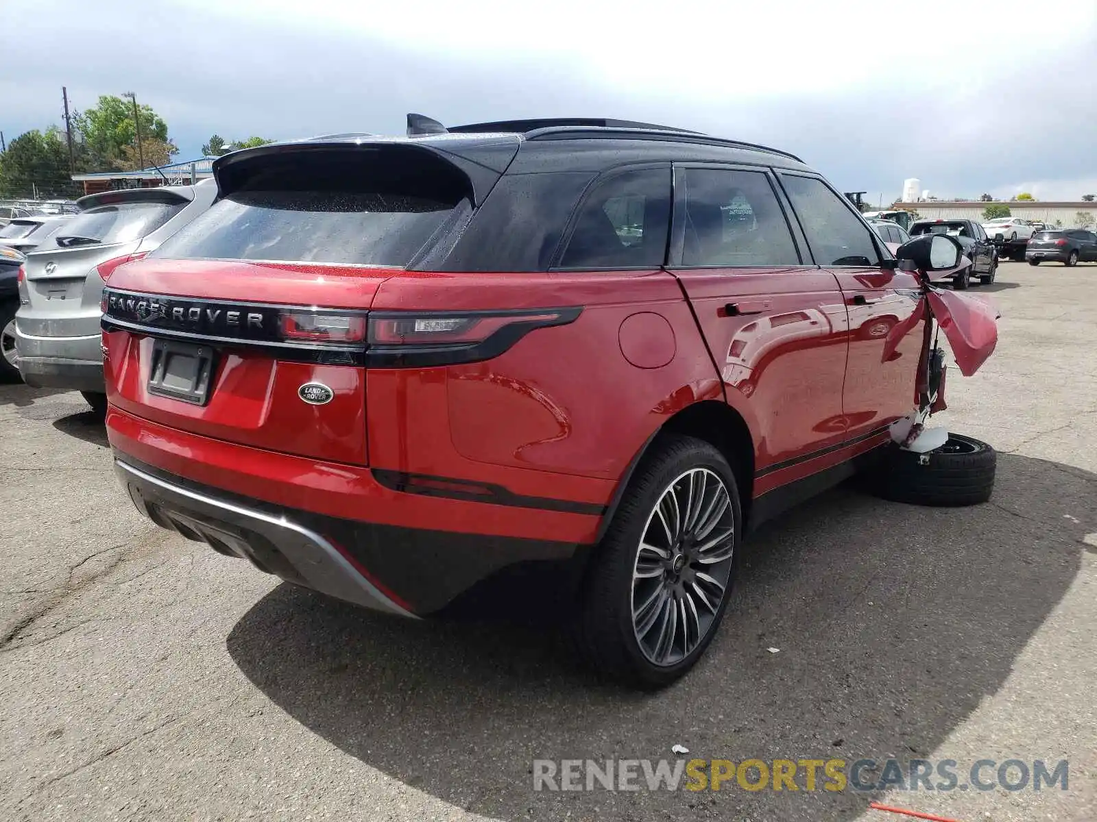 4 Photograph of a damaged car SALYK2EX5LA268743 LAND ROVER RANGEROVER 2020