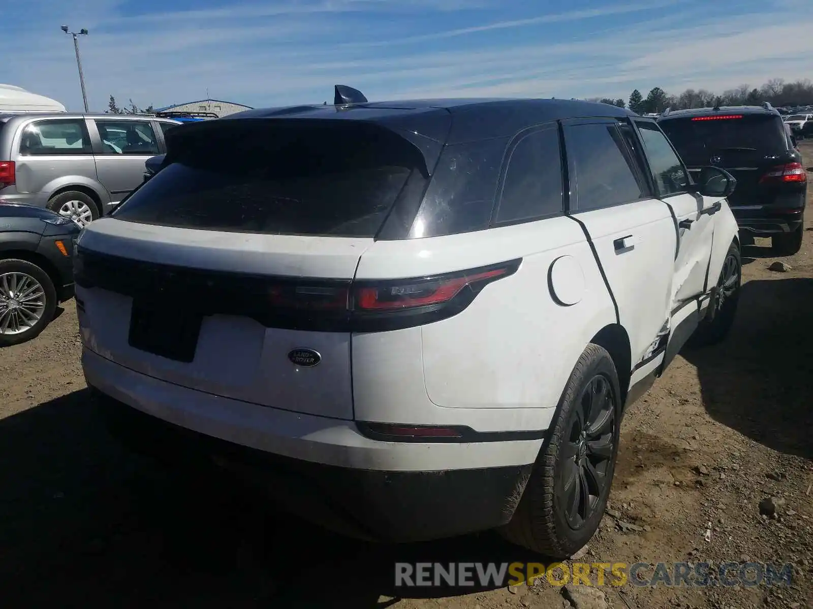 4 Photograph of a damaged car SALYK2EX5LA276695 LAND ROVER RANGEROVER 2020