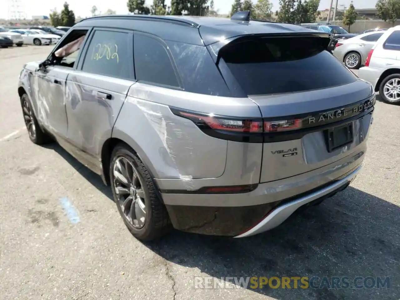 3 Photograph of a damaged car SALYK2EX5LA286000 LAND ROVER RANGEROVER 2020