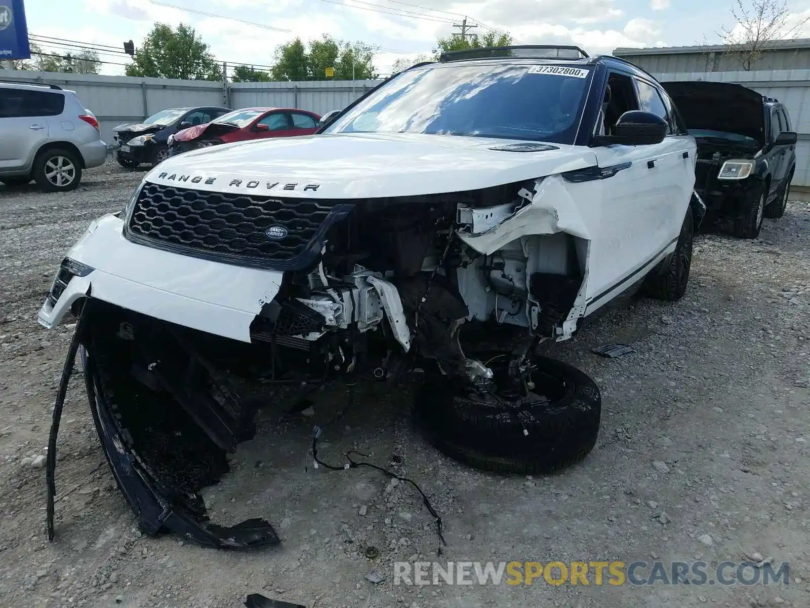 2 Photograph of a damaged car SALYK2EX6LA247321 LAND ROVER RANGEROVER 2020