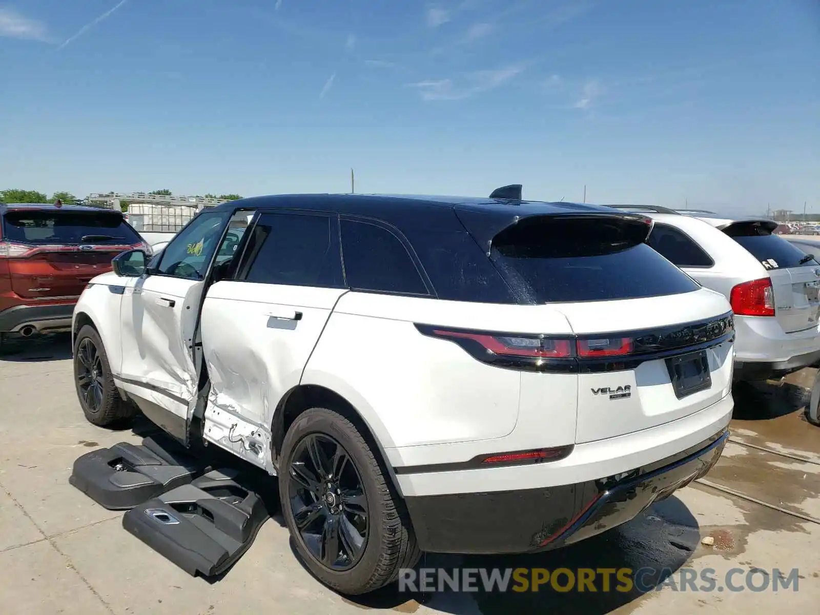 3 Photograph of a damaged car SALYK2EX6LA271151 LAND ROVER RANGEROVER 2020