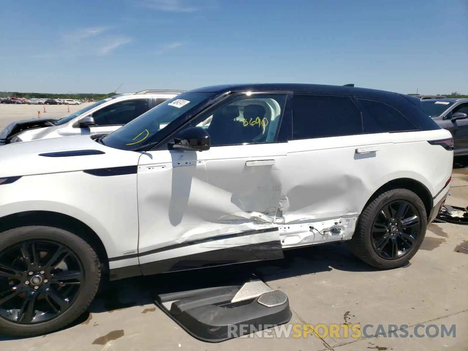 9 Photograph of a damaged car SALYK2EX6LA271151 LAND ROVER RANGEROVER 2020