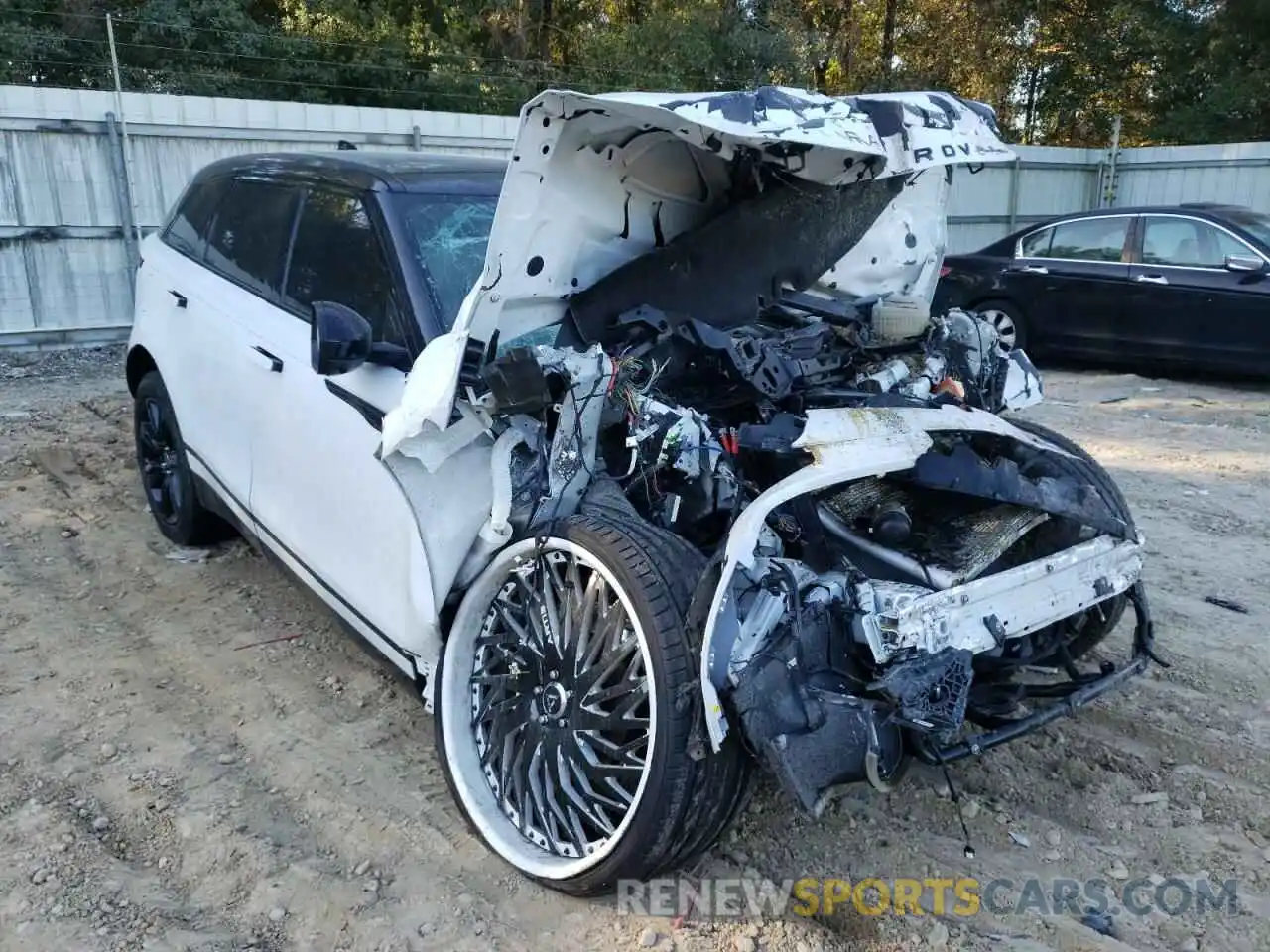 1 Photograph of a damaged car SALYK2EX6LA284935 LAND ROVER RANGEROVER 2020