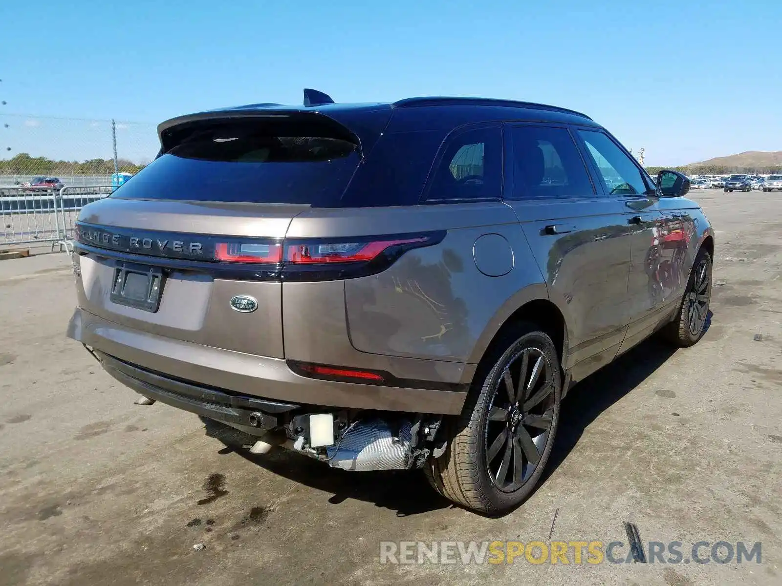 4 Photograph of a damaged car SALYK2EX7LA239597 LAND ROVER RANGEROVER 2020