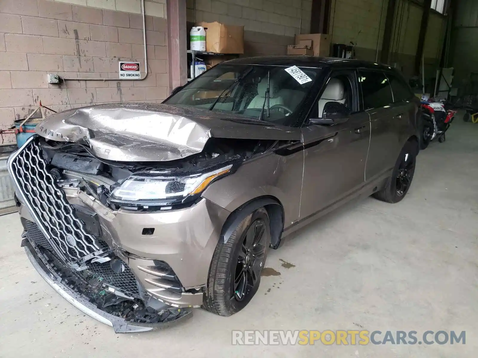 2 Photograph of a damaged car SALYK2EX7LA243097 LAND ROVER RANGEROVER 2020