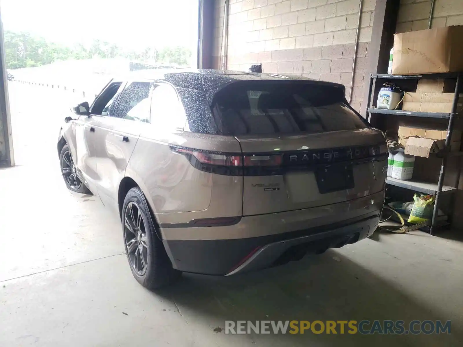 3 Photograph of a damaged car SALYK2EX7LA243097 LAND ROVER RANGEROVER 2020