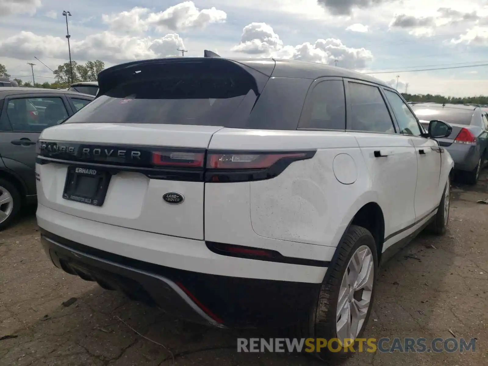 4 Photograph of a damaged car SALYK2EX7LA249434 LAND ROVER RANGEROVER 2020