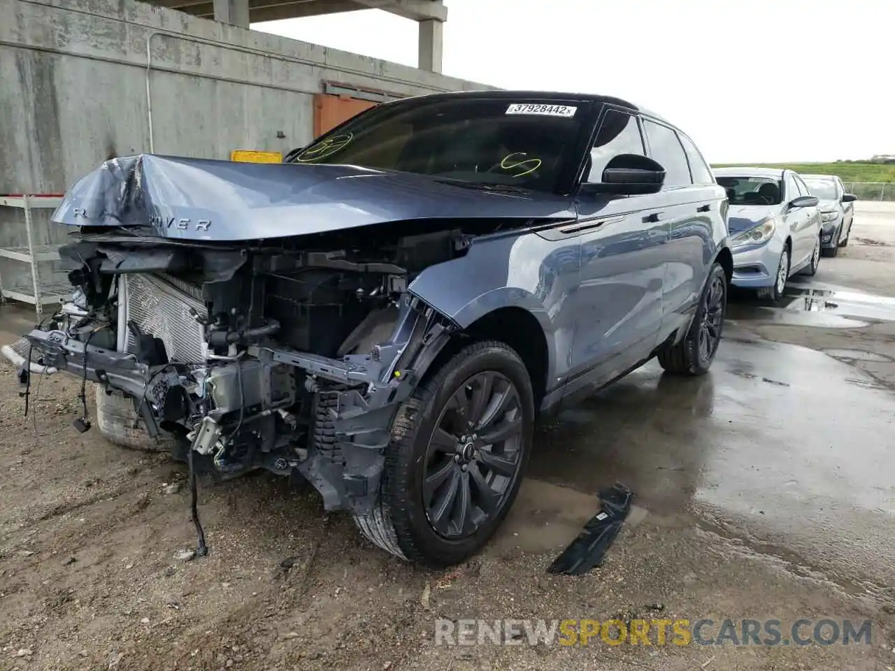 2 Photograph of a damaged car SALYK2EX8LA239995 LAND ROVER RANGEROVER 2020