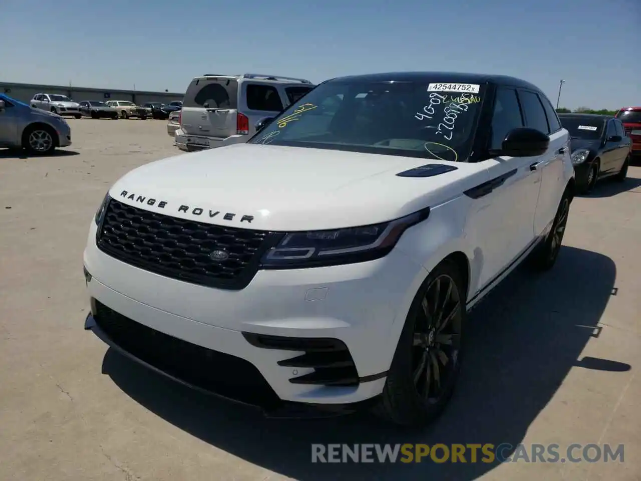 2 Photograph of a damaged car SALYK2EX8LA267490 LAND ROVER RANGEROVER 2020