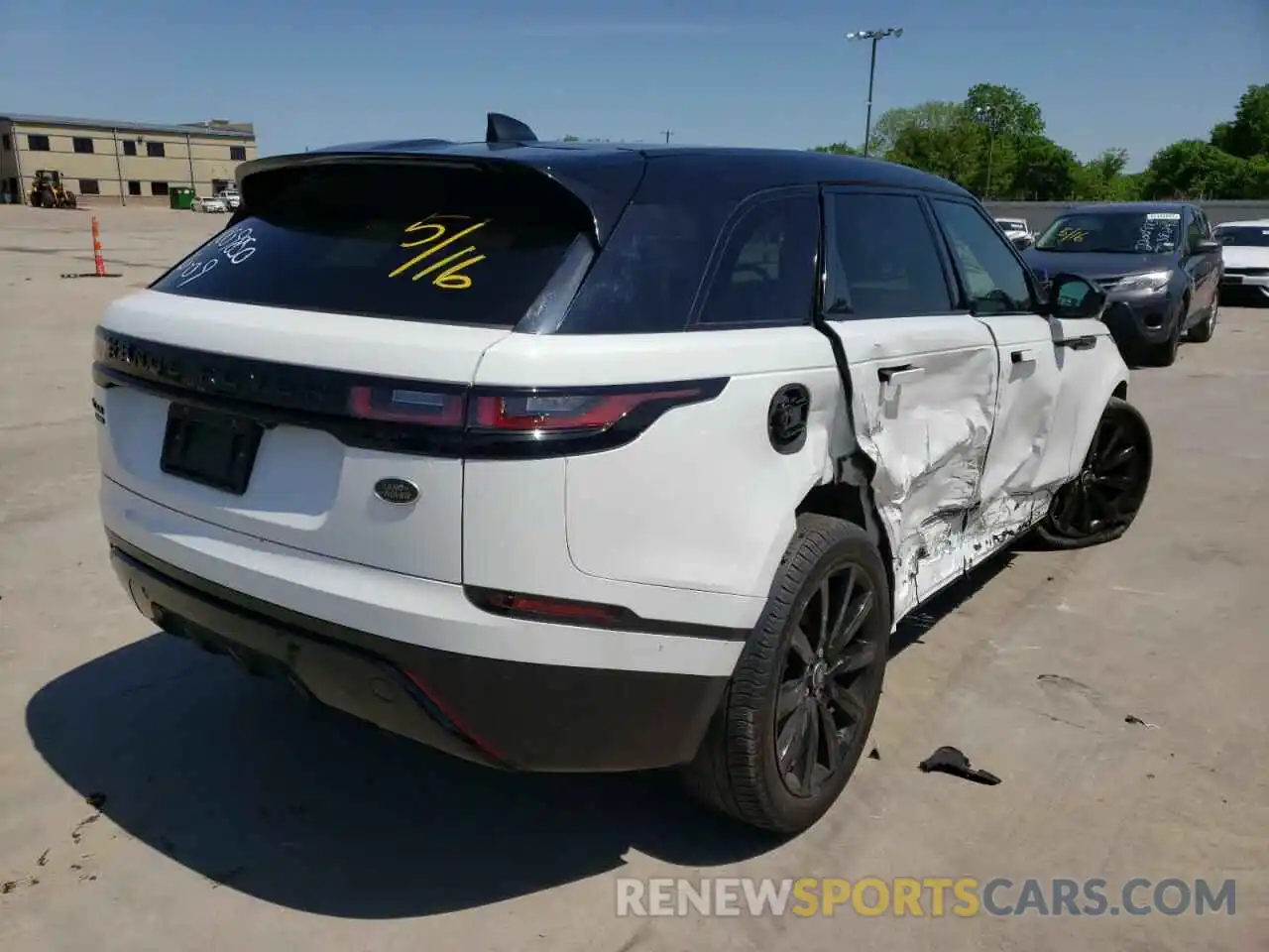 4 Photograph of a damaged car SALYK2EX8LA267490 LAND ROVER RANGEROVER 2020