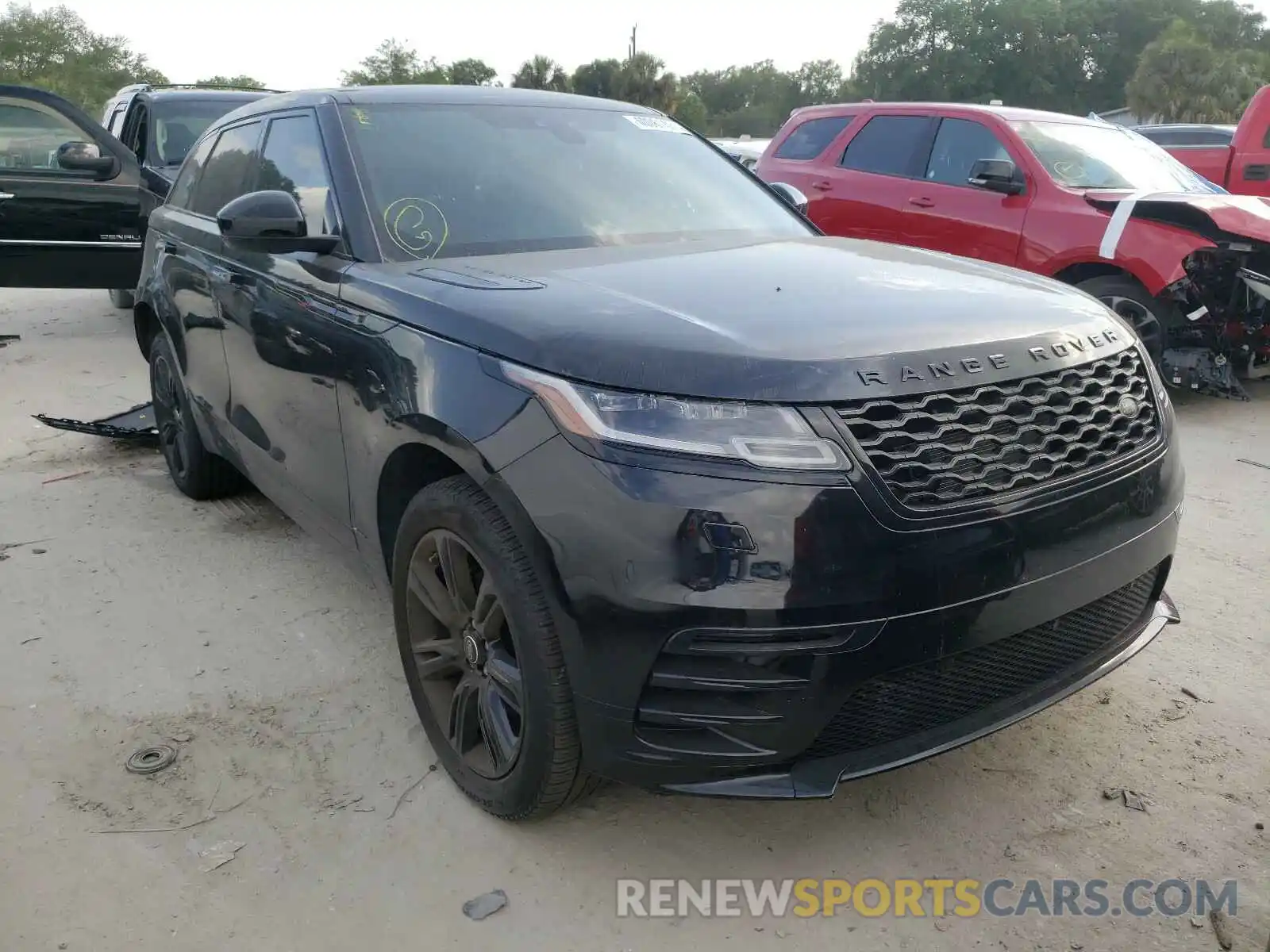 1 Photograph of a damaged car SALYK2EX8LA277887 LAND ROVER RANGEROVER 2020