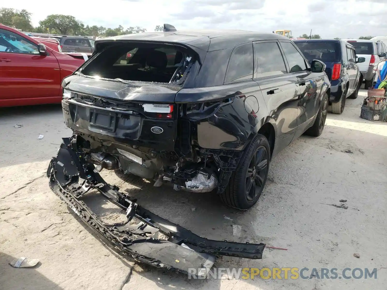 4 Photograph of a damaged car SALYK2EX8LA277887 LAND ROVER RANGEROVER 2020