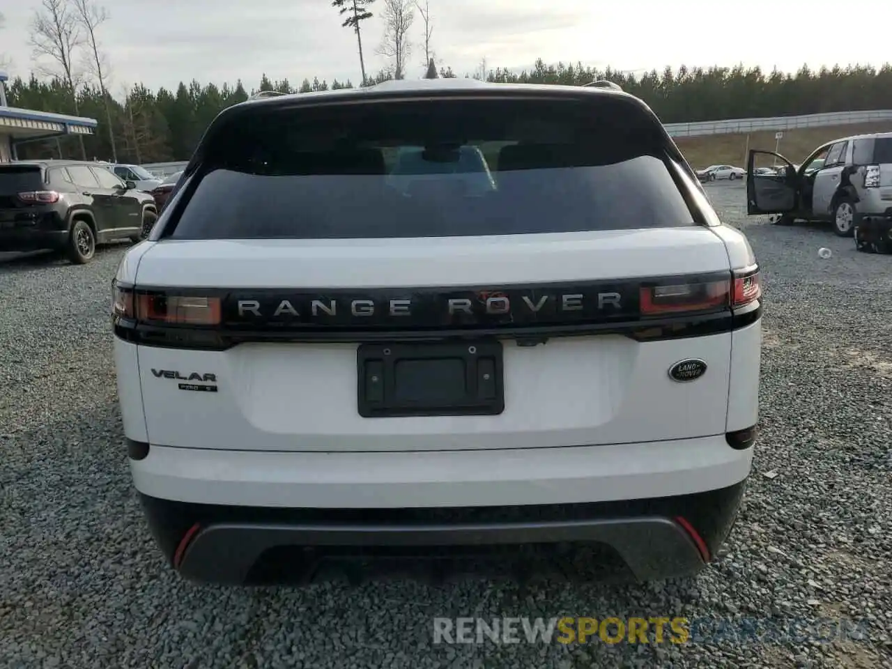 6 Photograph of a damaged car SALYK2EX8LA290378 LAND ROVER RANGEROVER 2020