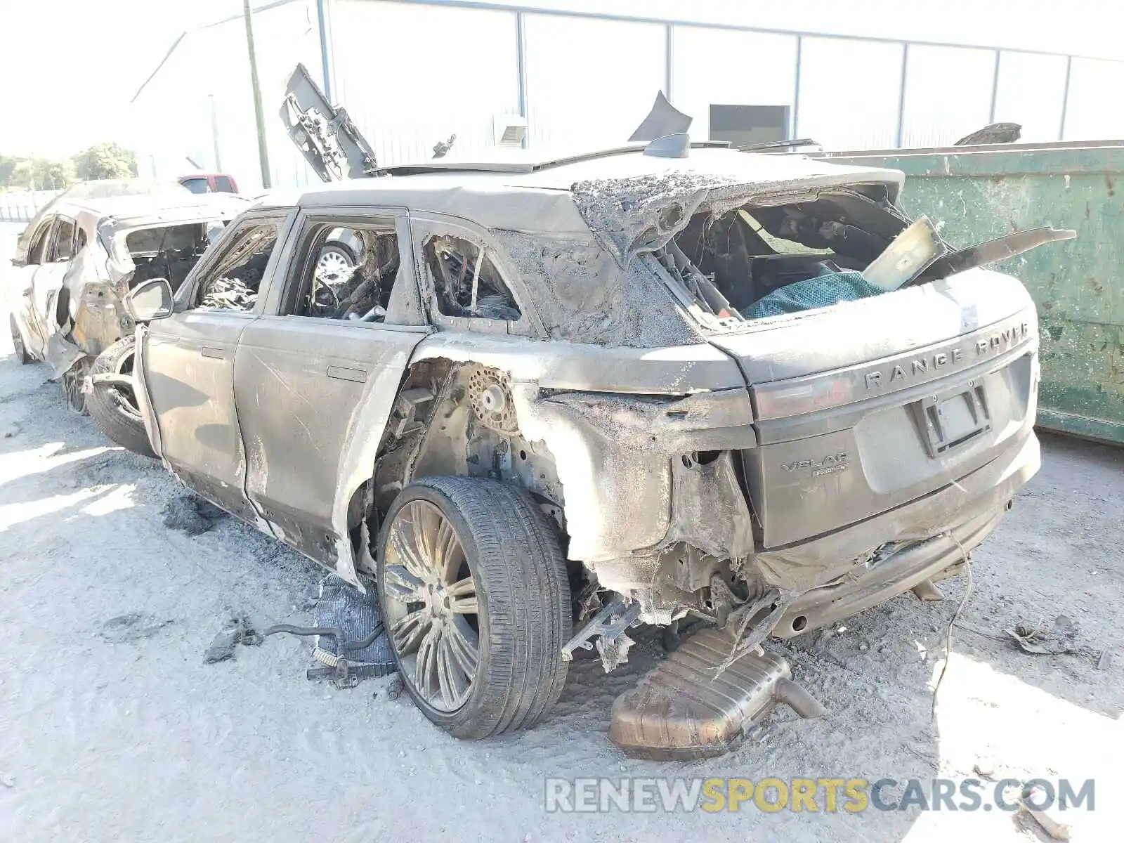 3 Photograph of a damaged car SALYK2EX9LA251072 LAND ROVER RANGEROVER 2020