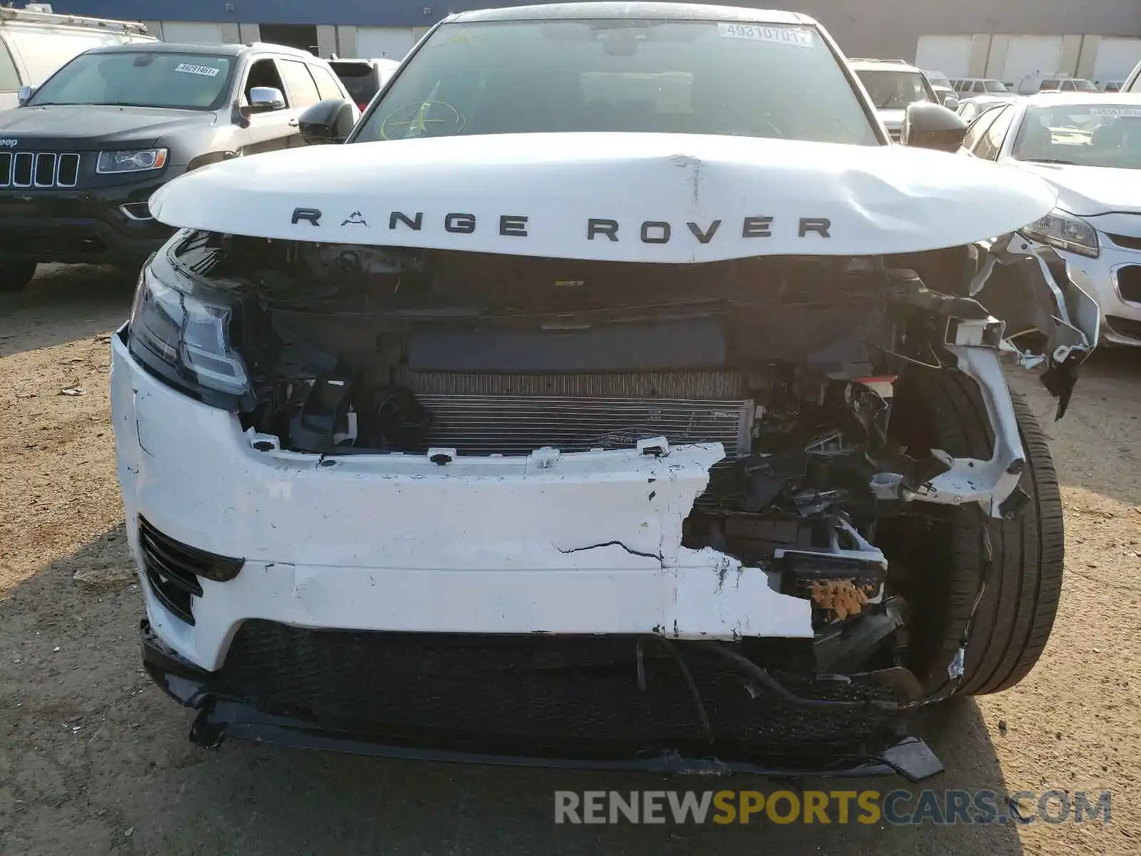 9 Photograph of a damaged car SALYK2EX9LA275906 LAND ROVER RANGEROVER 2020