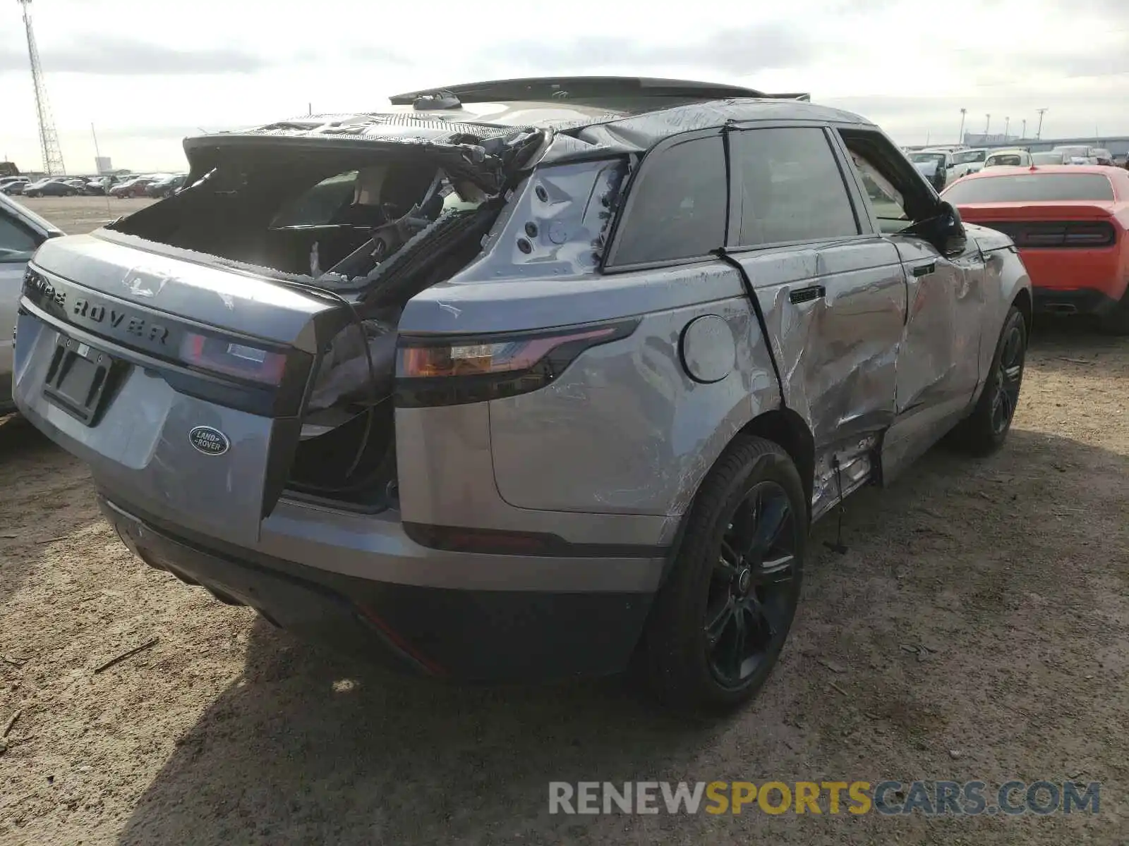 4 Photograph of a damaged car SALYK2EX9LA295251 LAND ROVER RANGEROVER 2020