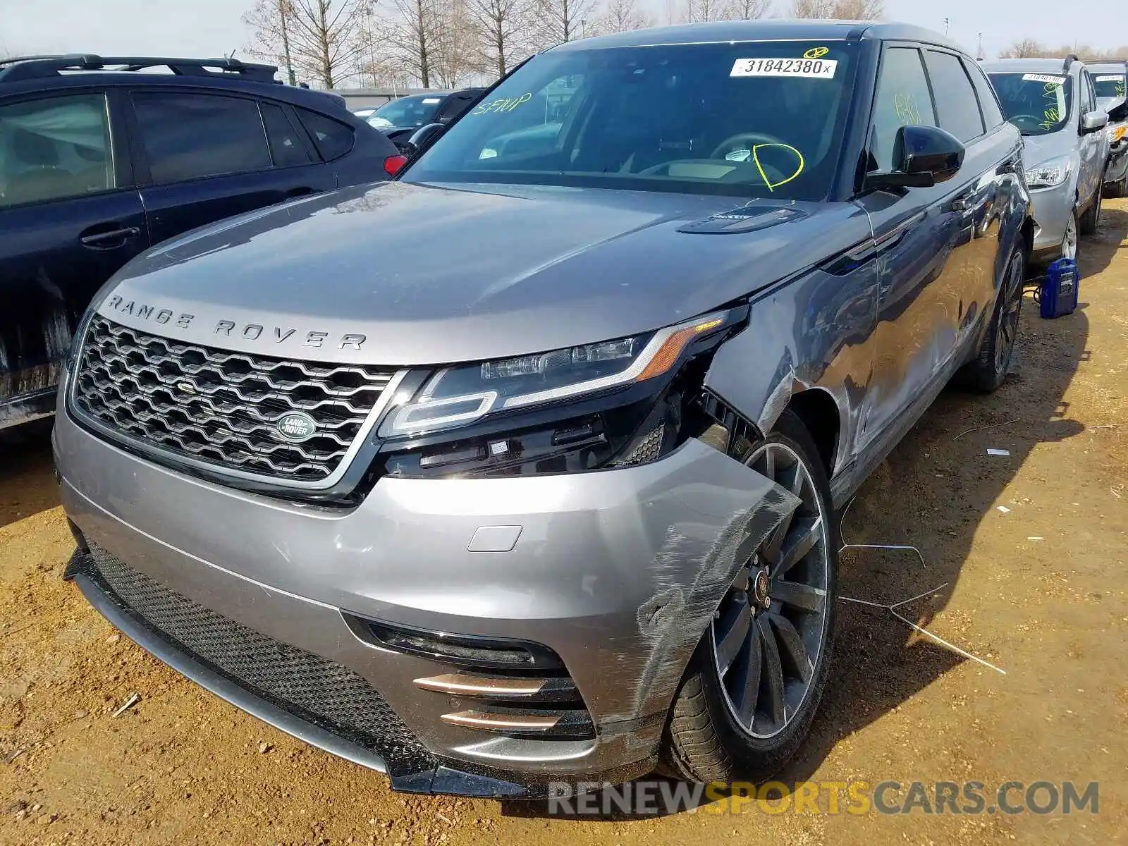 2 Photograph of a damaged car SALYK2EXXLA245670 LAND ROVER RANGEROVER 2020