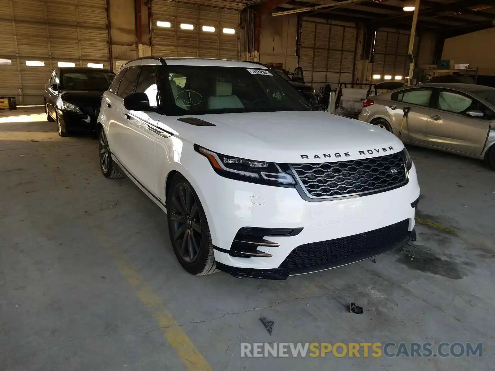 1 Photograph of a damaged car SALYK2FV3LA283660 LAND ROVER RANGEROVER 2020